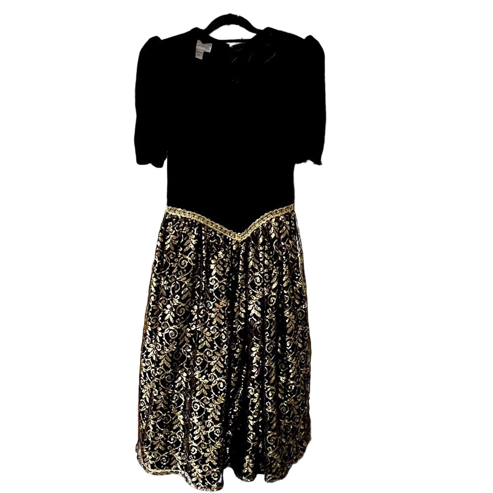 Scott McClintock 1980s black velvet top gold lace sweetheart dress